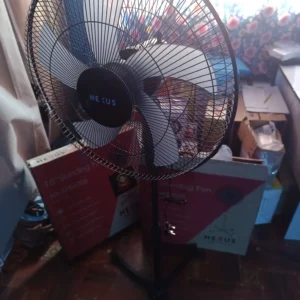 Nexus 18 Standing Fan