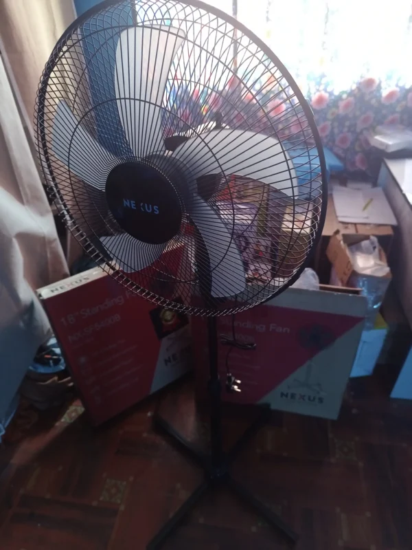Nexus 18 Standing Fan