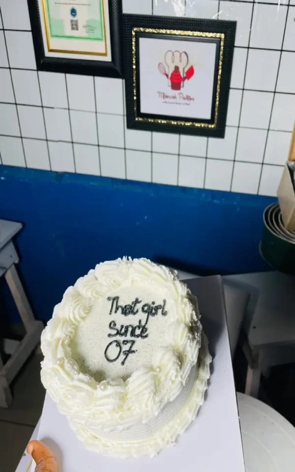 Size 5 single layer cake